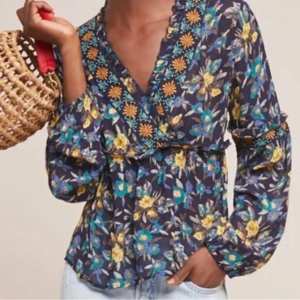 ANTHROPOLOGIE Meadow Rue Strasser Blue Floral Beaded Embroidered Blouse EUC sz S